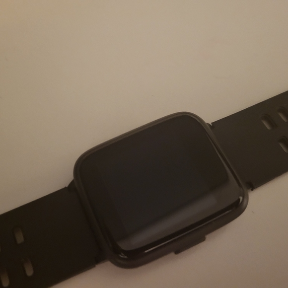 Yamay - Black Smart Fitness Watch with charger - Picture 5 of 13